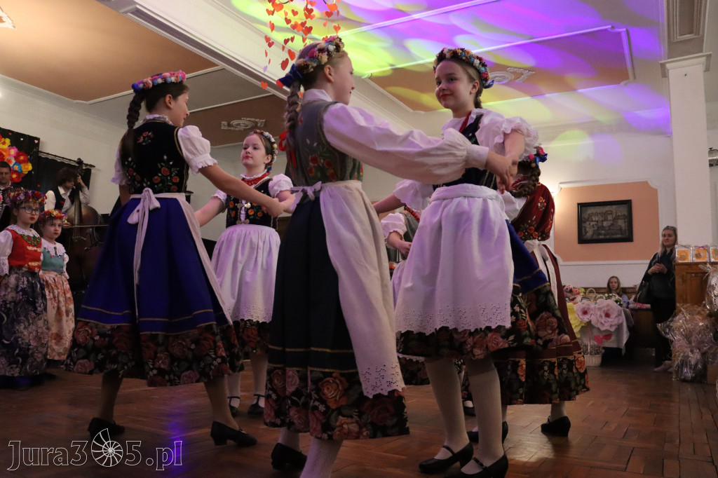 Fotorelacja: Kiermasz Wielkanocny w Pałacyku nad Wartą w Zawierciu