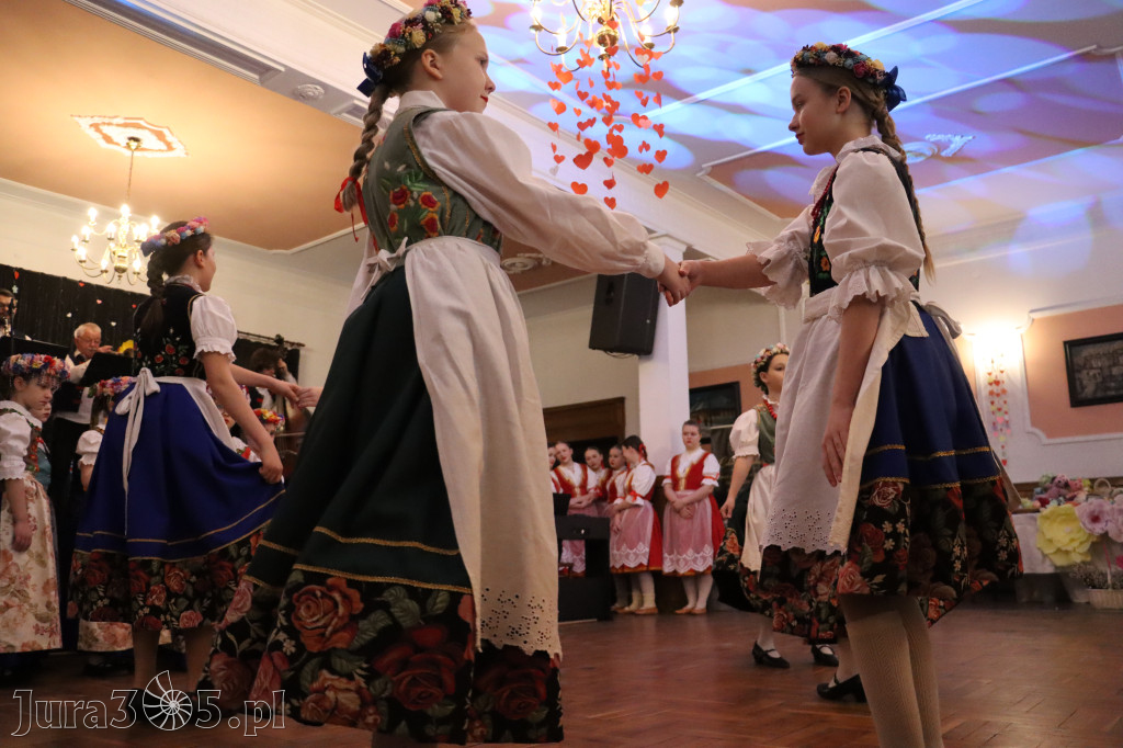 Fotorelacja: Kiermasz Wielkanocny w Pałacyku nad Wartą w Zawierciu