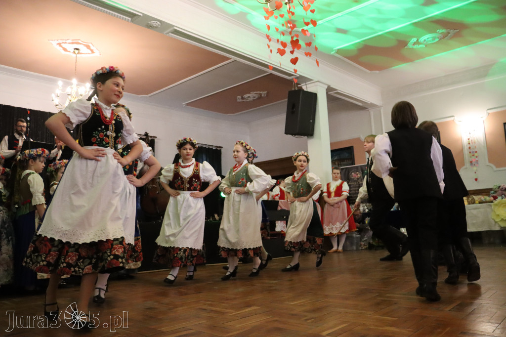 Fotorelacja: Kiermasz Wielkanocny w Pałacyku nad Wartą w Zawierciu