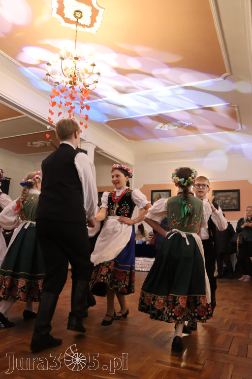 Fotorelacja: Kiermasz Wielkanocny w Pałacyku nad Wartą w Zawierciu