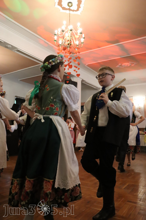 Fotorelacja: Kiermasz Wielkanocny w Pałacyku nad Wartą w Zawierciu