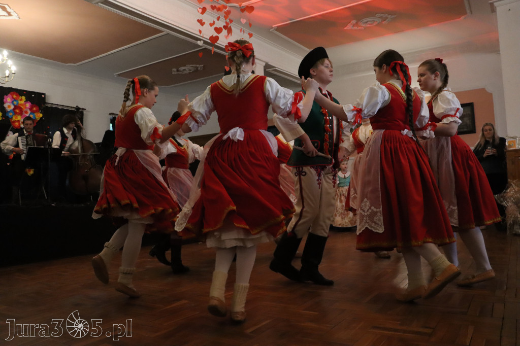 Fotorelacja: Kiermasz Wielkanocny w Pałacyku nad Wartą w Zawierciu