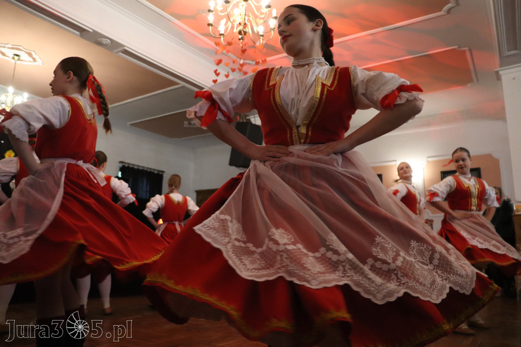 Fotorelacja: Kiermasz Wielkanocny w Pałacyku nad Wartą w Zawierciu