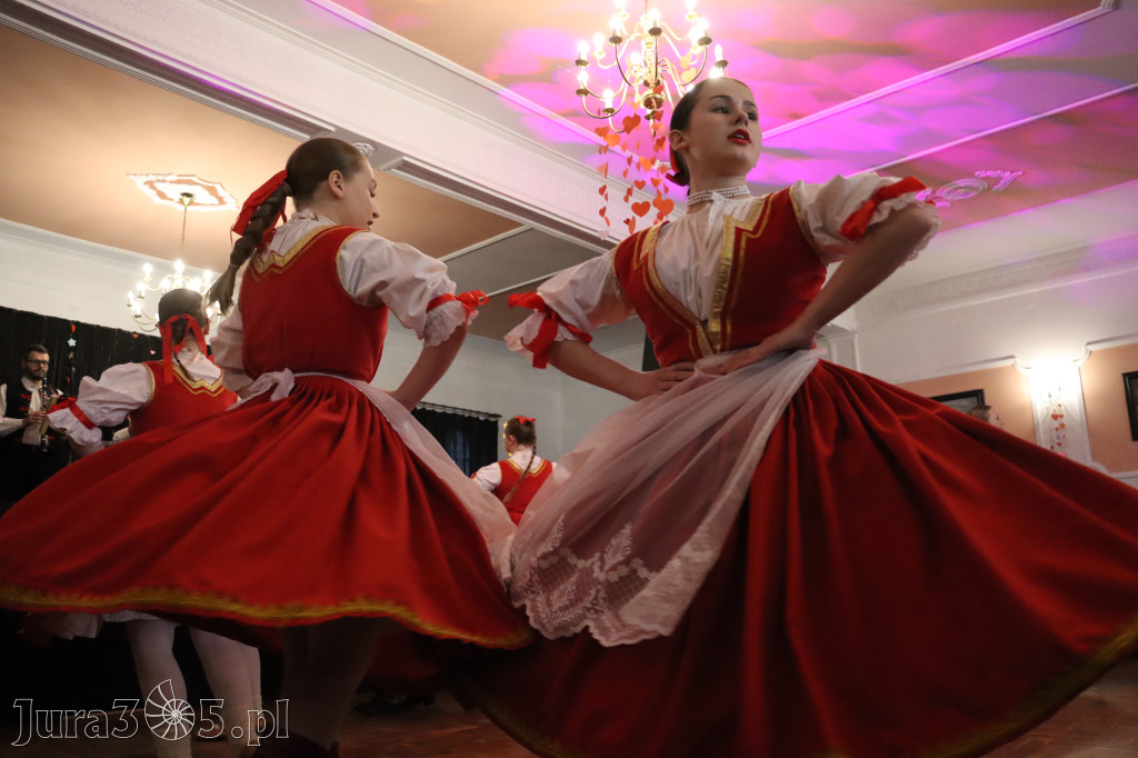 Fotorelacja: Kiermasz Wielkanocny w Pałacyku nad Wartą w Zawierciu