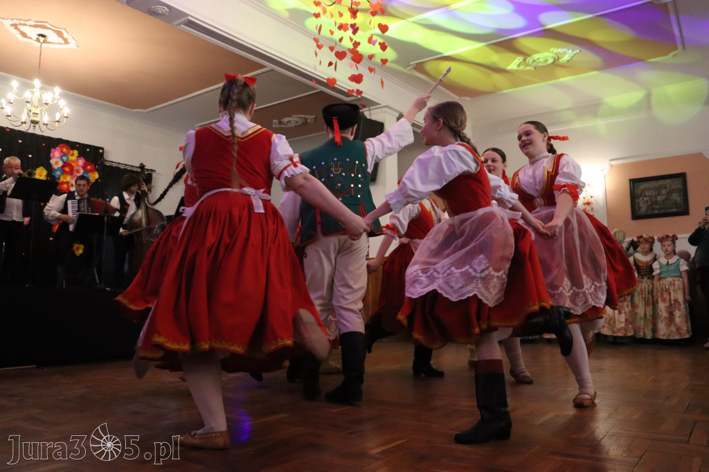 Fotorelacja: Kiermasz Wielkanocny w Pałacyku nad Wartą w Zawierciu