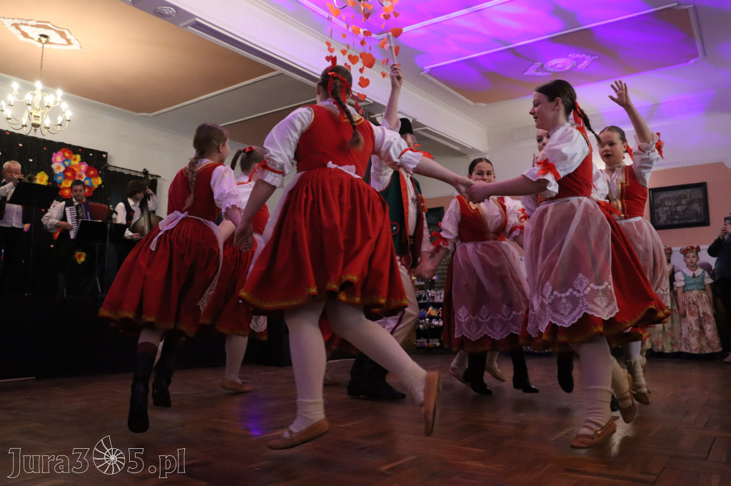 Fotorelacja: Kiermasz Wielkanocny w Pałacyku nad Wartą w Zawierciu