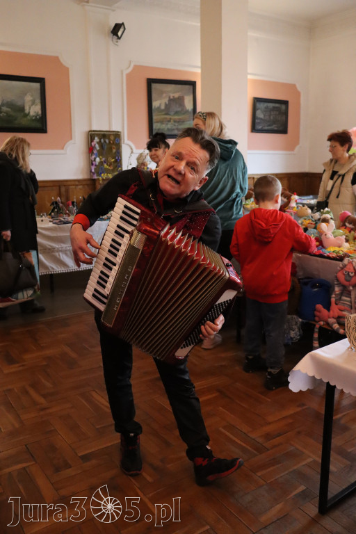 Fotorelacja: Kiermasz Wielkanocny w Pałacyku nad Wartą w Zawierciu
