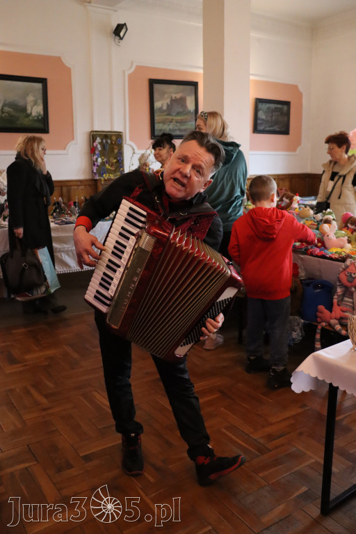 Fotorelacja: Kiermasz Wielkanocny w Pałacyku nad Wartą w Zawierciu