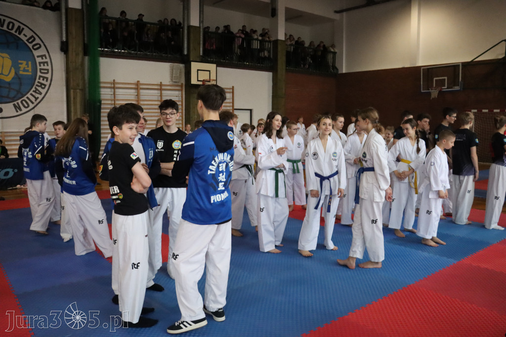Fotorelacja: Zawody Taekwon-do Jura Cup oraz Międzywojewódzkie Mistrzostwa Juniorów w Łazach