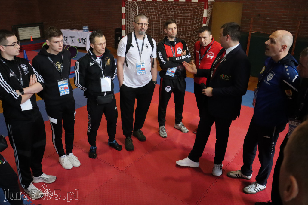 Fotorelacja: Zawody Taekwon-do Jura Cup oraz Międzywojewódzkie Mistrzostwa Juniorów w Łazach
