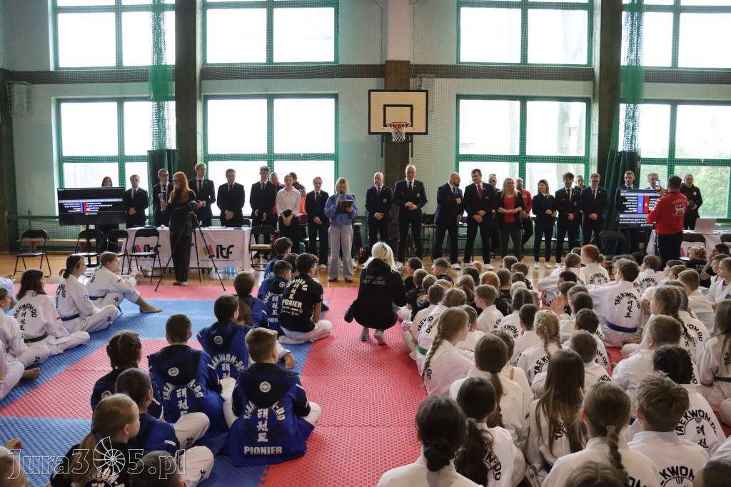 Fotorelacja: Zawody Taekwon-do Jura Cup oraz Międzywojewódzkie Mistrzostwa Juniorów w Łazach