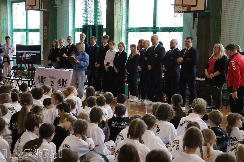 Fotorelacja: Zawody Taekwon-do Jura Cup oraz Międzywojewódzkie Mistrzostwa Juniorów w Łazach