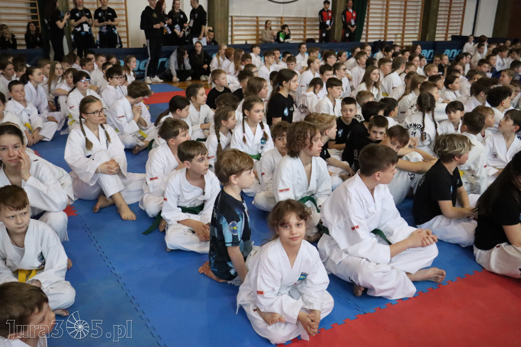 Fotorelacja: Zawody Taekwon-do Jura Cup oraz Międzywojewódzkie Mistrzostwa Juniorów w Łazach