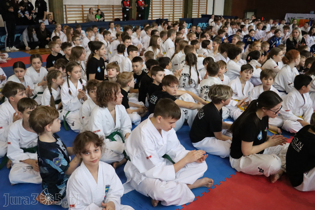 Fotorelacja: Zawody Taekwon-do Jura Cup oraz Międzywojewódzkie Mistrzostwa Juniorów w Łazach