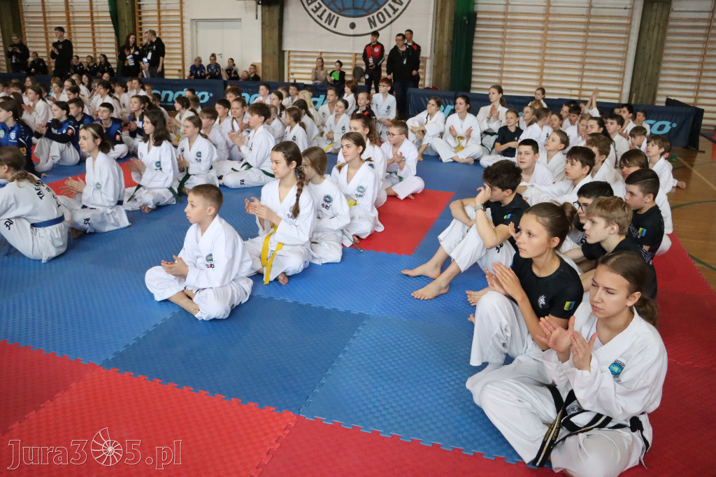 Fotorelacja: Zawody Taekwon-do Jura Cup oraz Międzywojewódzkie Mistrzostwa Juniorów w Łazach