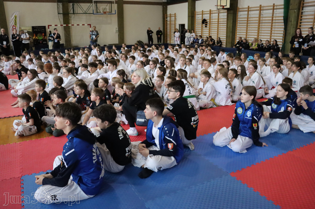 Fotorelacja: Zawody Taekwon-do Jura Cup oraz Międzywojewódzkie Mistrzostwa Juniorów w Łazach