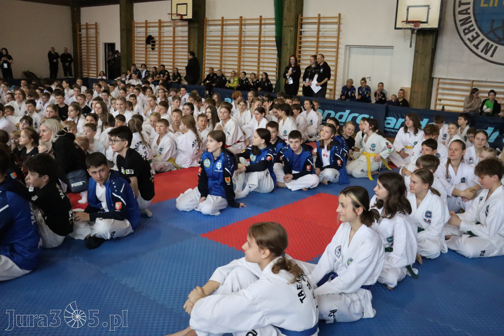 Fotorelacja: Zawody Taekwon-do Jura Cup oraz Międzywojewódzkie Mistrzostwa Juniorów w Łazach