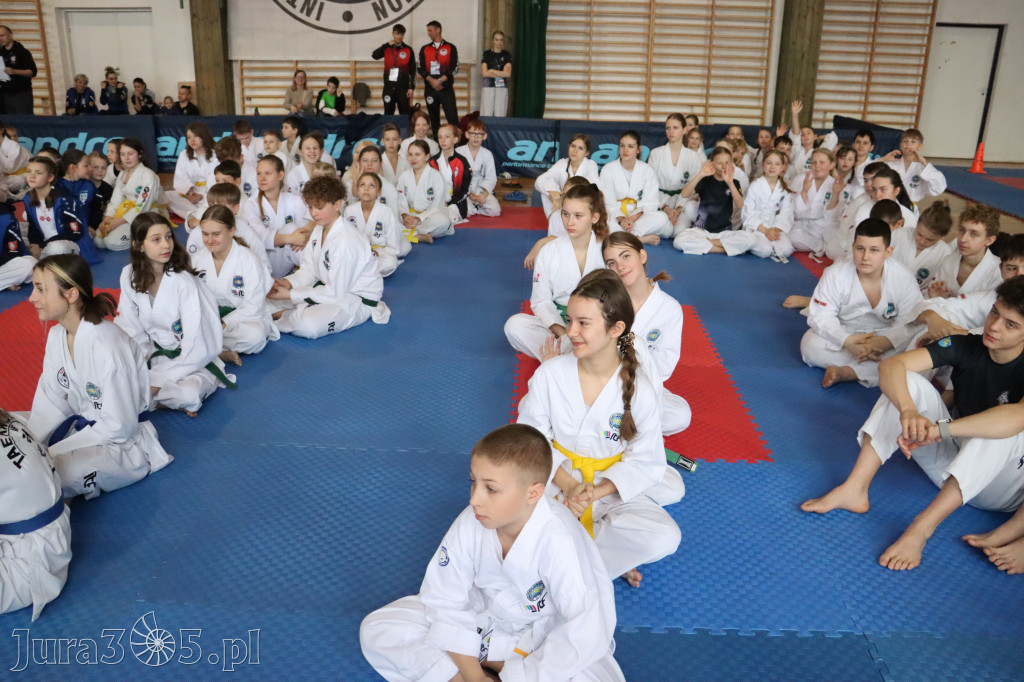 Fotorelacja: Zawody Taekwon-do Jura Cup oraz Międzywojewódzkie Mistrzostwa Juniorów w Łazach