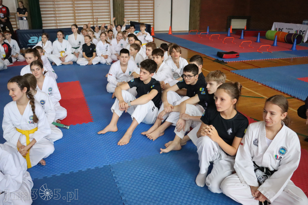 Fotorelacja: Zawody Taekwon-do Jura Cup oraz Międzywojewódzkie Mistrzostwa Juniorów w Łazach