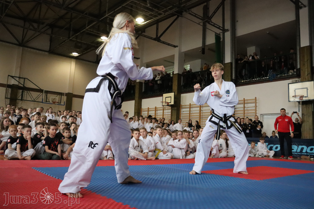 Fotorelacja: Zawody Taekwon-do Jura Cup oraz Międzywojewódzkie Mistrzostwa Juniorów w Łazach