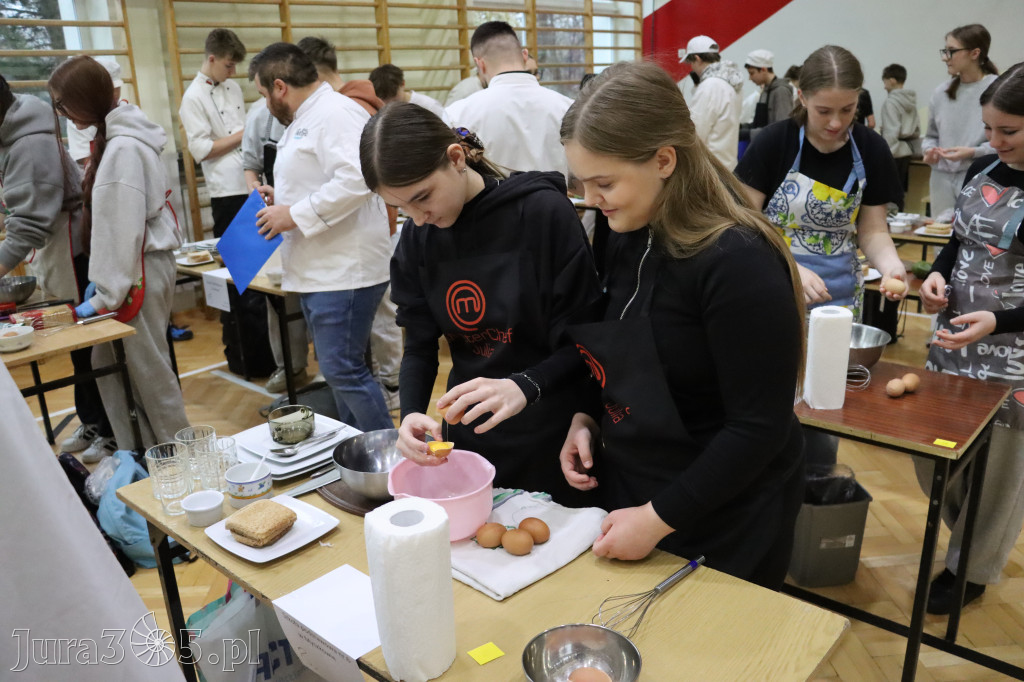 Fotorelacja: JAJECZNA REWOLUCJA TADKA w ZS im. Tadeusza Kościuszki w Żarkach