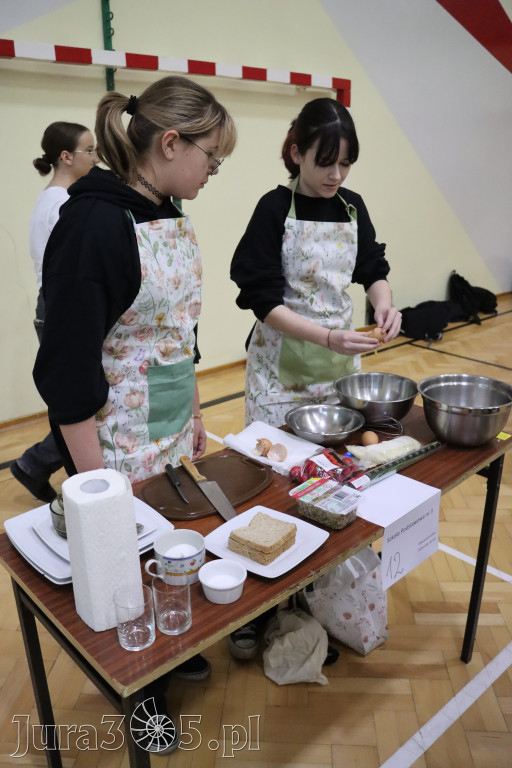 Fotorelacja: JAJECZNA REWOLUCJA TADKA w ZS im. Tadeusza Kościuszki w Żarkach