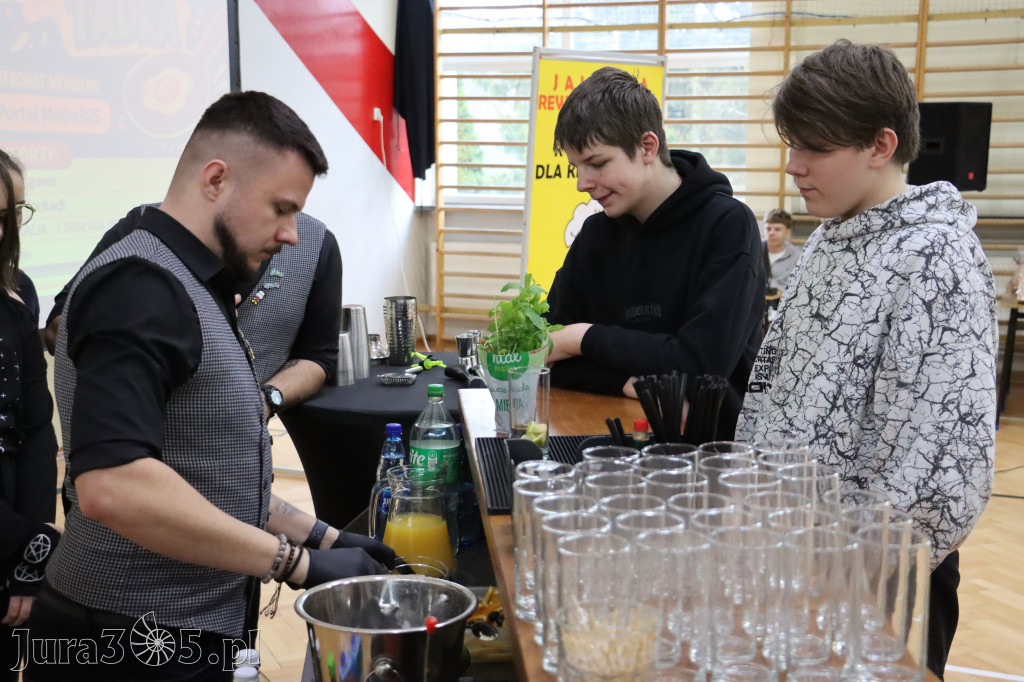 Fotorelacja: JAJECZNA REWOLUCJA TADKA w ZS im. Tadeusza Kościuszki w Żarkach