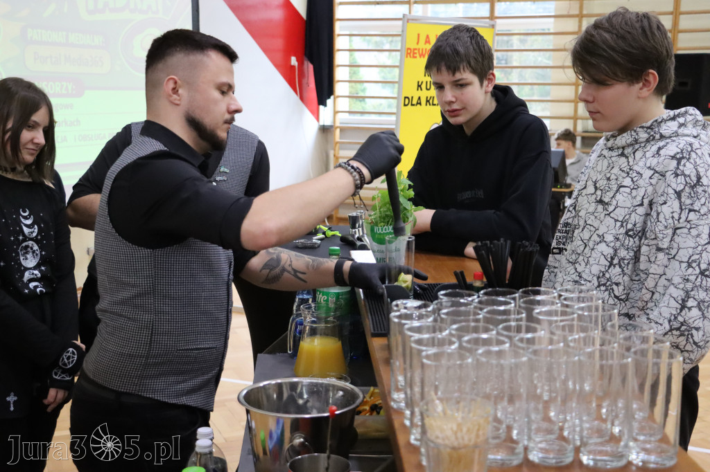 Fotorelacja: JAJECZNA REWOLUCJA TADKA w ZS im. Tadeusza Kościuszki w Żarkach