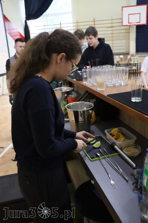 Fotorelacja: JAJECZNA REWOLUCJA TADKA w ZS im. Tadeusza Kościuszki w Żarkach