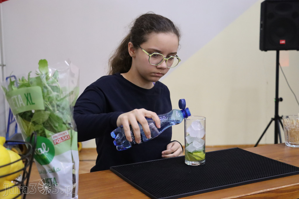 Fotorelacja: JAJECZNA REWOLUCJA TADKA w ZS im. Tadeusza Kościuszki w Żarkach