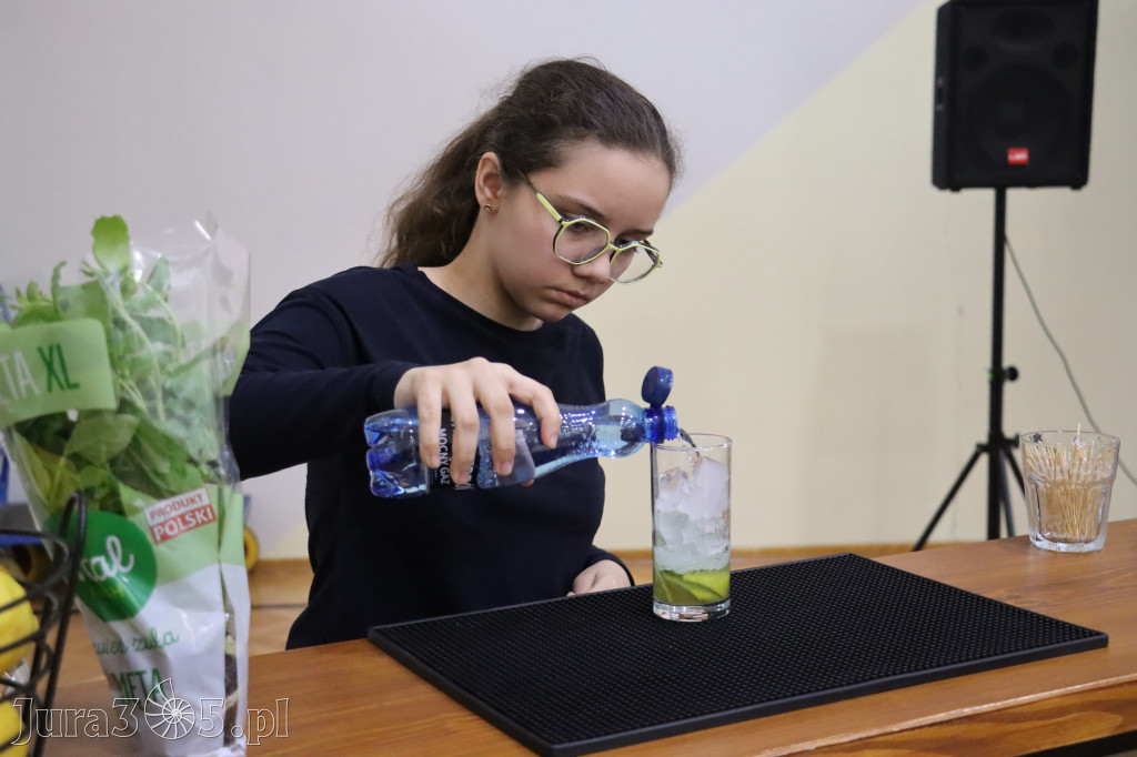 Fotorelacja: JAJECZNA REWOLUCJA TADKA w ZS im. Tadeusza Kościuszki w Żarkach