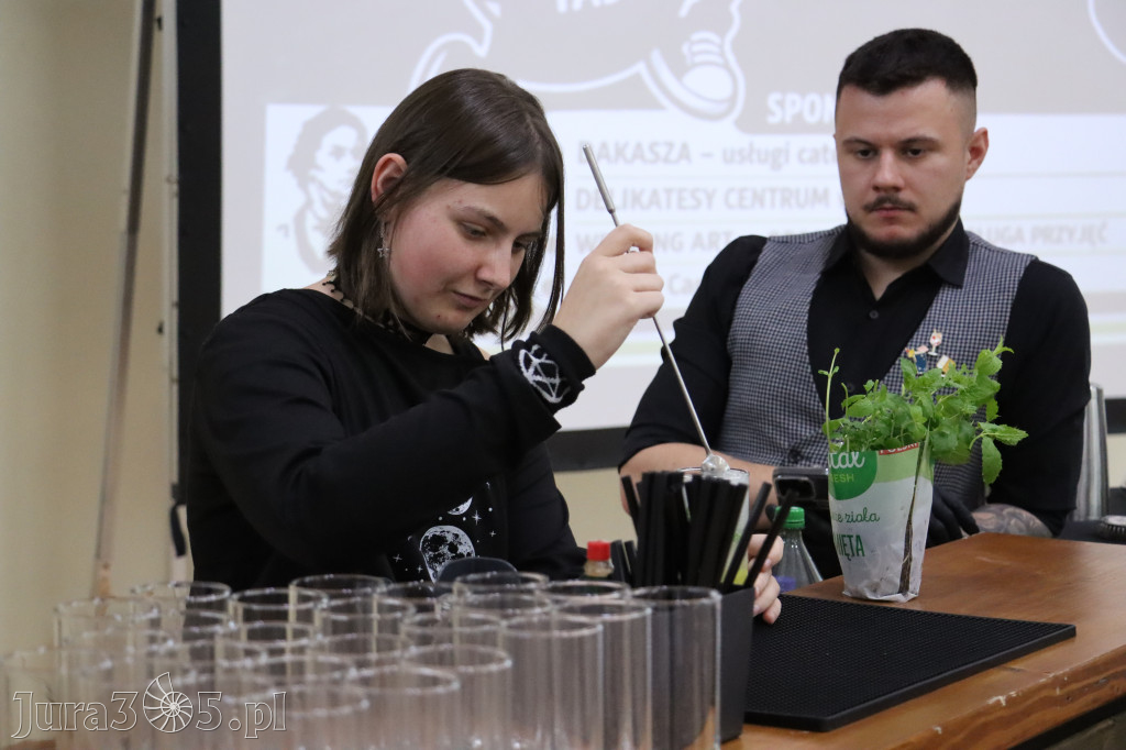 Fotorelacja: JAJECZNA REWOLUCJA TADKA w ZS im. Tadeusza Kościuszki w Żarkach