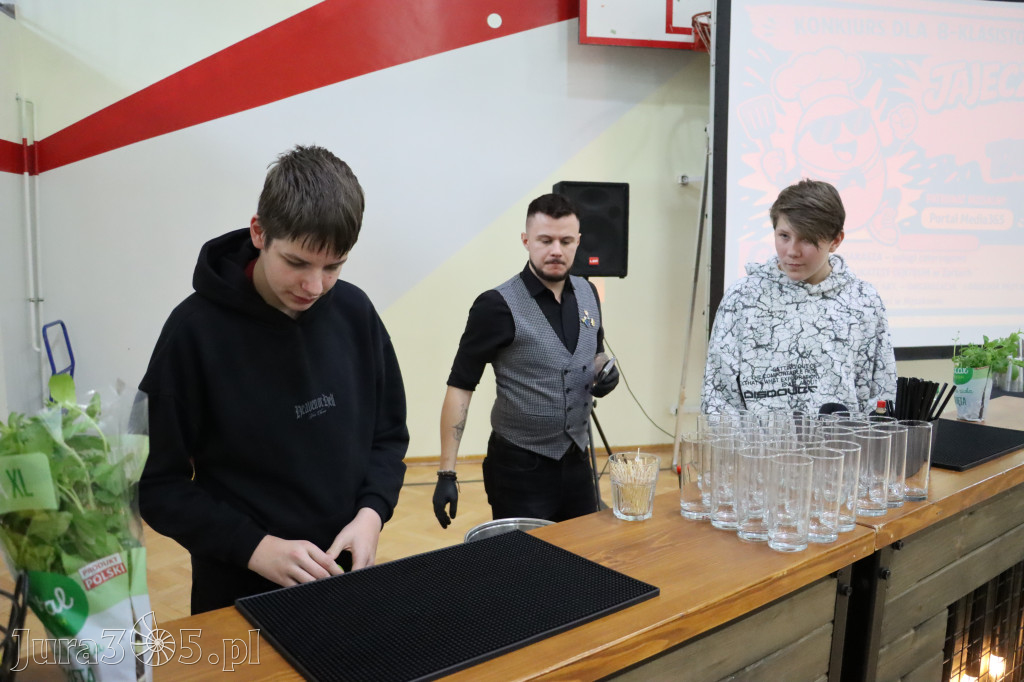 Fotorelacja: JAJECZNA REWOLUCJA TADKA w ZS im. Tadeusza Kościuszki w Żarkach