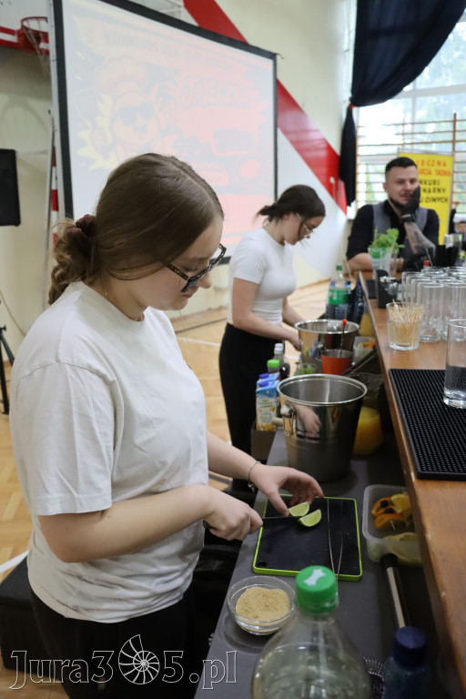 Fotorelacja: JAJECZNA REWOLUCJA TADKA w ZS im. Tadeusza Kościuszki w Żarkach