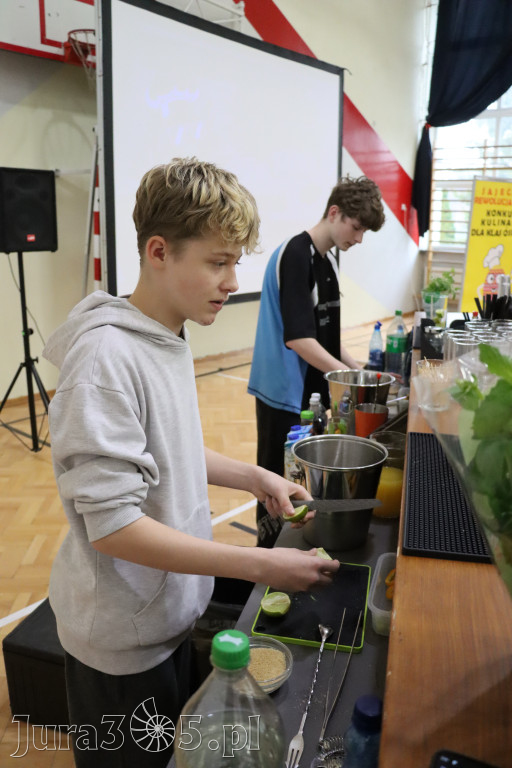 Fotorelacja: JAJECZNA REWOLUCJA TADKA w ZS im. Tadeusza Kościuszki w Żarkach