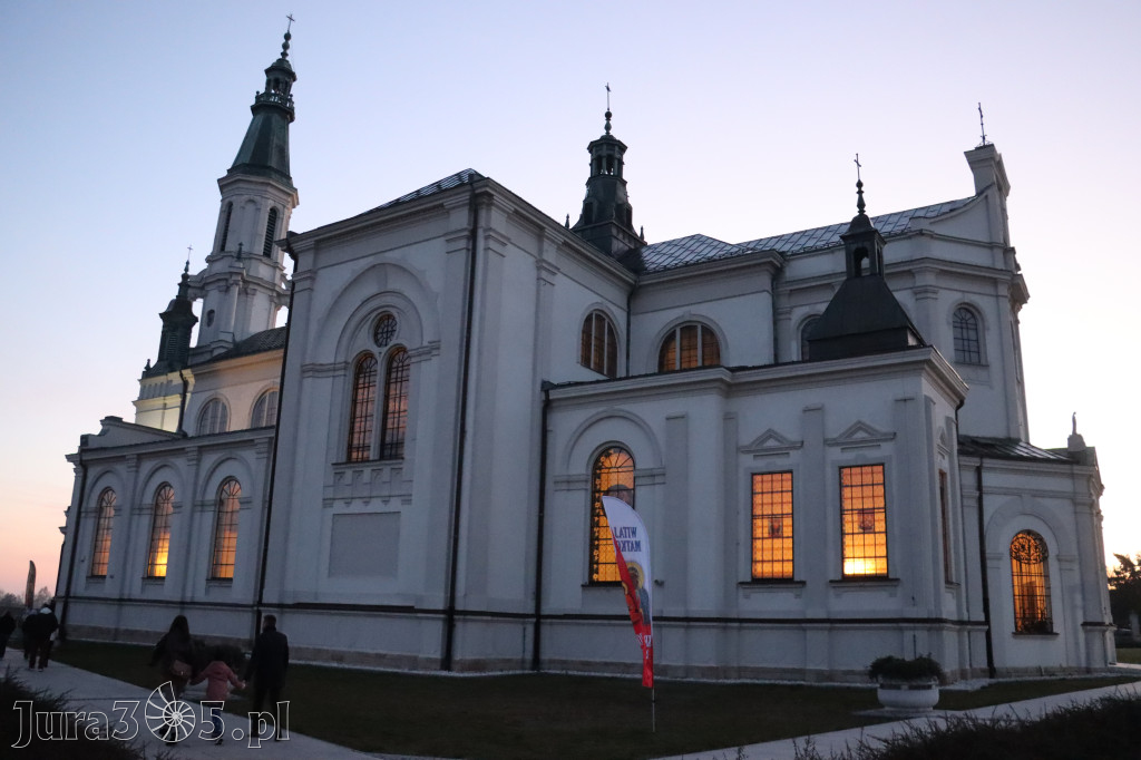 Fotorelacja I: Msza Rezurekcyjna w Koziegłówkach - Wielkanoc 2026!