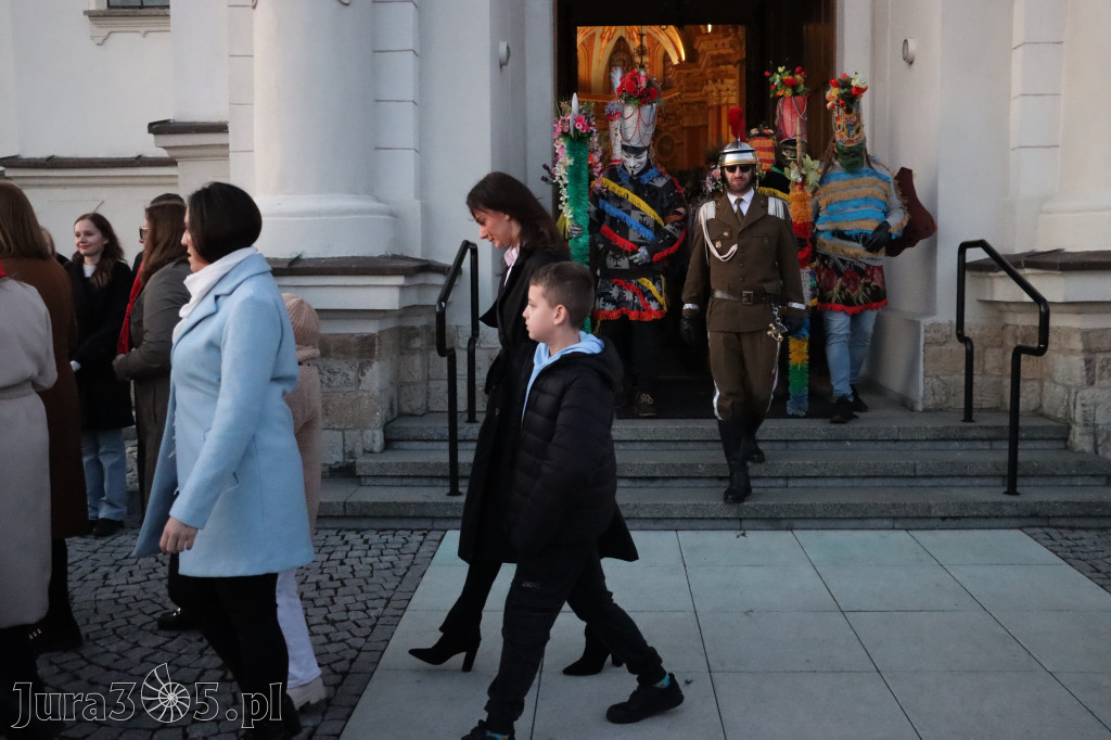 Fotorelacja I: Msza Rezurekcyjna w Koziegłówkach - Wielkanoc 2026!