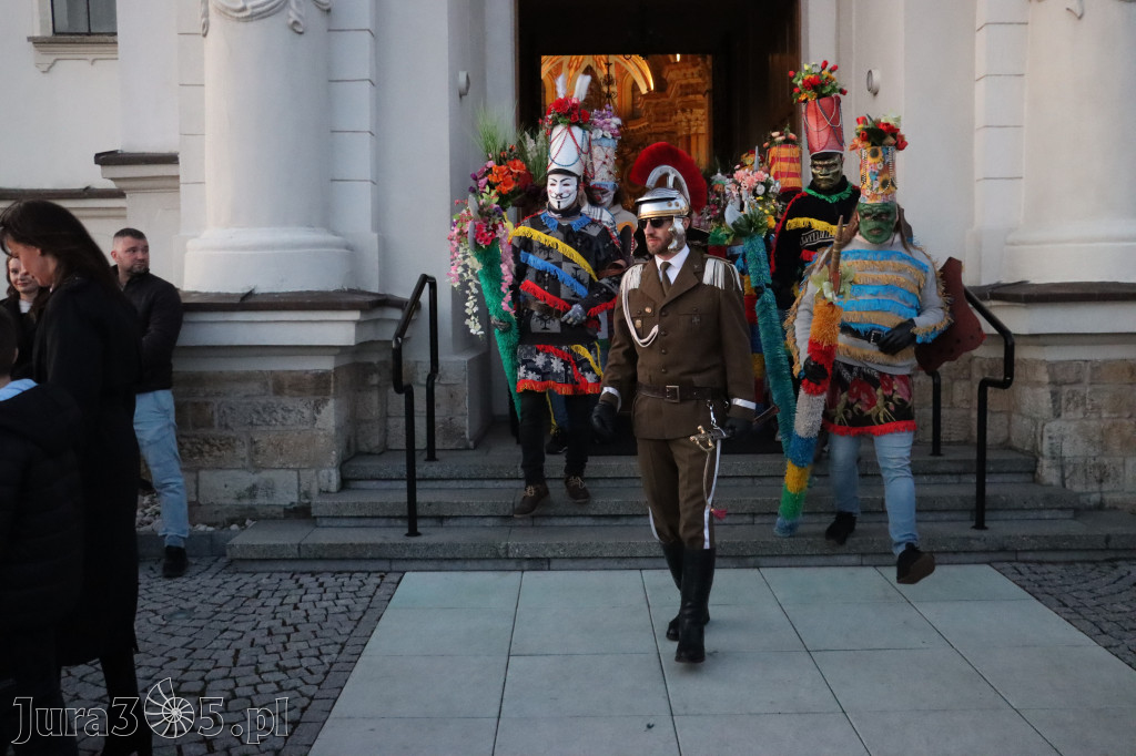 Fotorelacja I: Msza Rezurekcyjna w Koziegłówkach - Wielkanoc 2026!