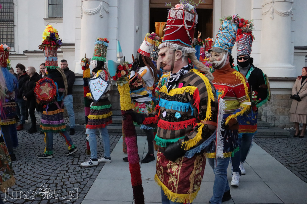 Fotorelacja I: Msza Rezurekcyjna w Koziegłówkach - Wielkanoc 2026!