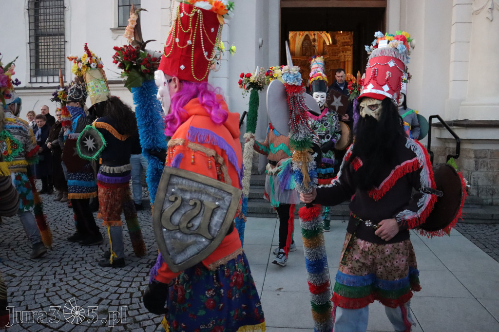 Fotorelacja I: Msza Rezurekcyjna w Koziegłówkach - Wielkanoc 2026!