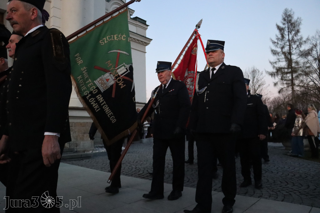 Fotorelacja I: Msza Rezurekcyjna w Koziegłówkach - Wielkanoc 2026!