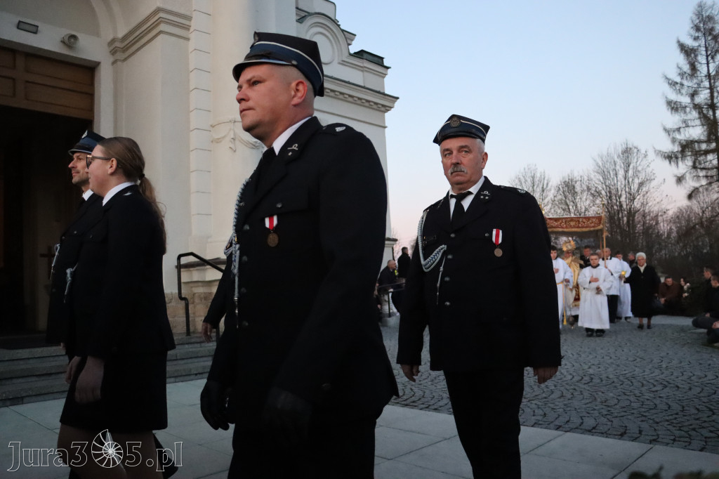 Fotorelacja I: Msza Rezurekcyjna w Koziegłówkach - Wielkanoc 2026!