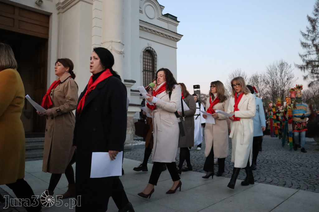 Fotorelacja I: Msza Rezurekcyjna w Koziegłówkach - Wielkanoc 2026!