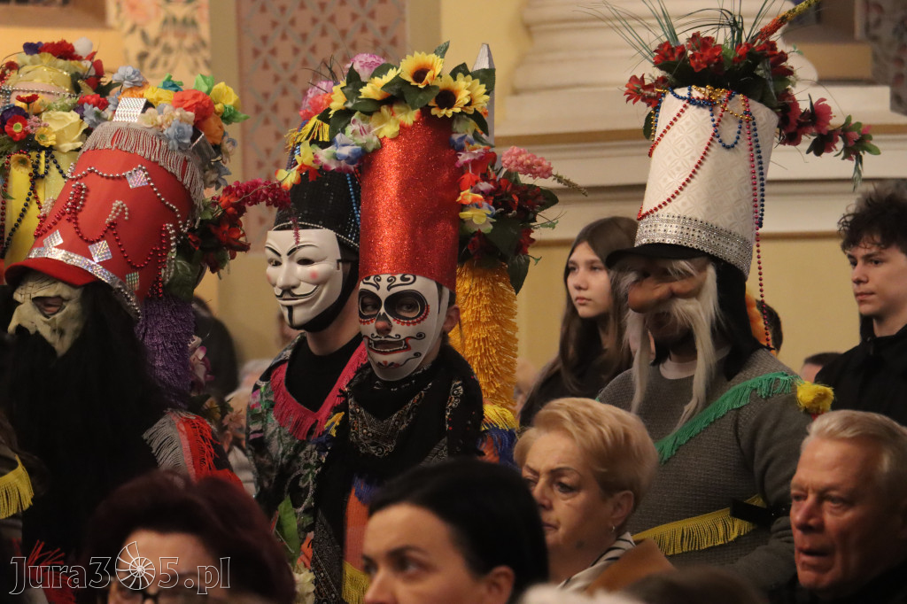 Fotorelacja II: Msza Rezurekcyjna w Koziegłówkach - Wielkanoc 2026!