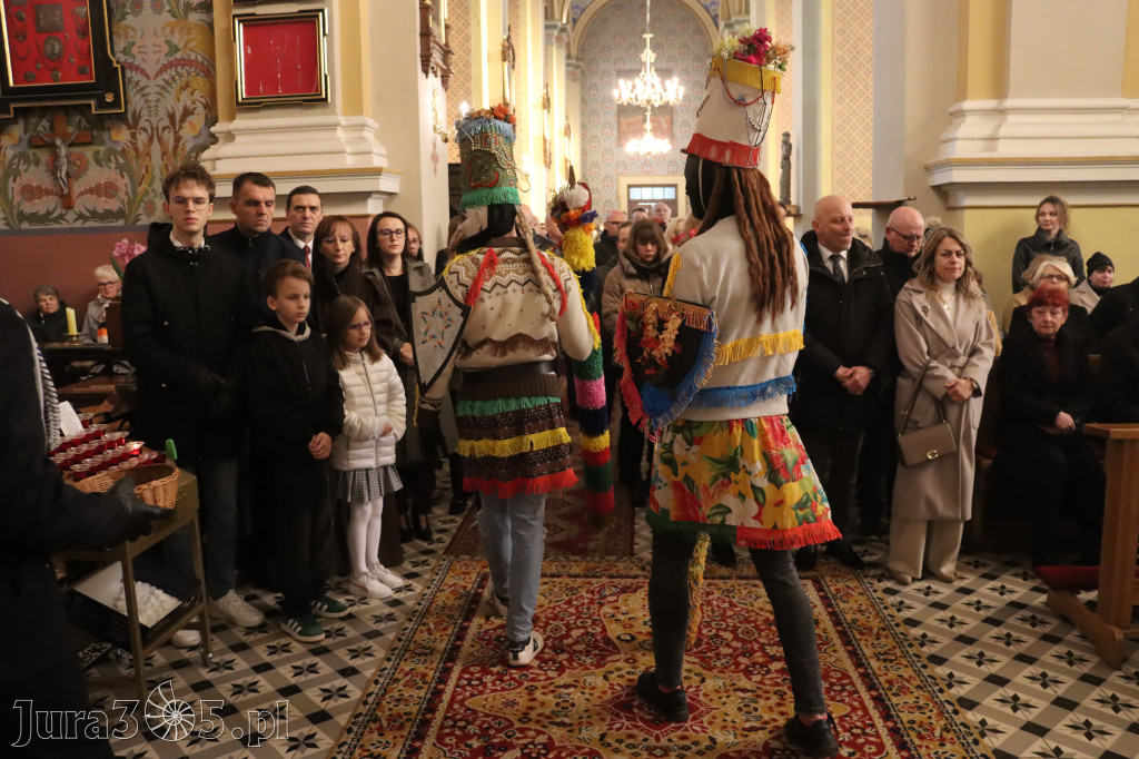 Fotorelacja II: Msza Rezurekcyjna w Koziegłówkach - Wielkanoc 2026!