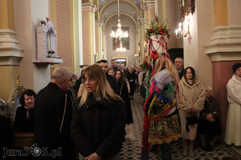 Fotorelacja II: Msza Rezurekcyjna w Koziegłówkach - Wielkanoc 2026!