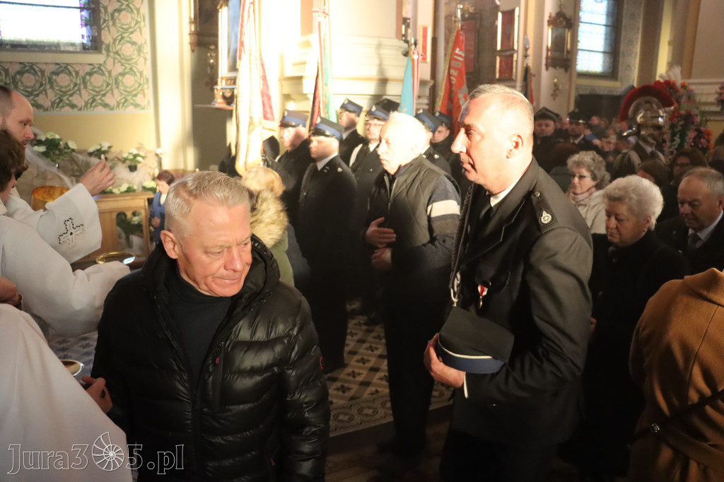 Fotorelacja II: Msza Rezurekcyjna w Koziegłówkach - Wielkanoc 2026!