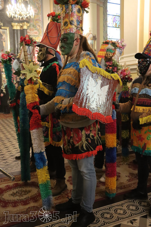 Fotorelacja II: Msza Rezurekcyjna w Koziegłówkach - Wielkanoc 2026!