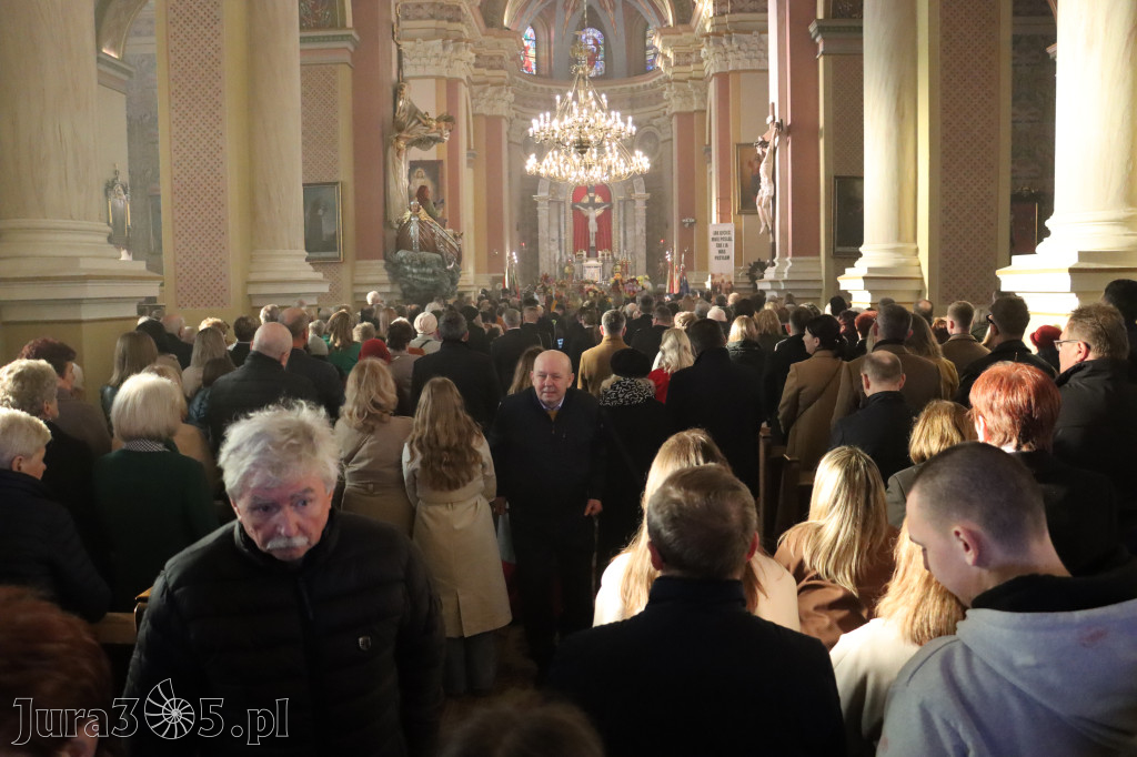 Fotorelacja II: Msza Rezurekcyjna w Koziegłówkach - Wielkanoc 2026!