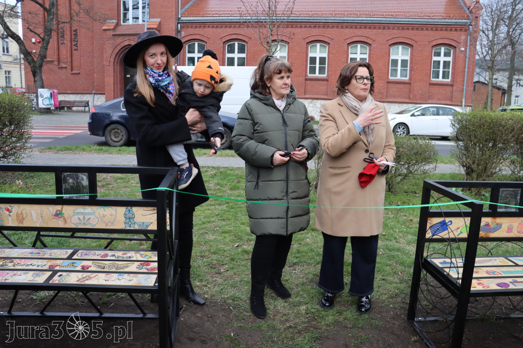 Fotorelacja: Otwarcie instalacji artystycznej  ŁAWECZKI PRZEMYSŁOWEJ PAMIĘCI w Zawierciu